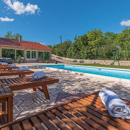 Gorgeous Home In Knin With Kitchen Kovacic Exteriér fotografie