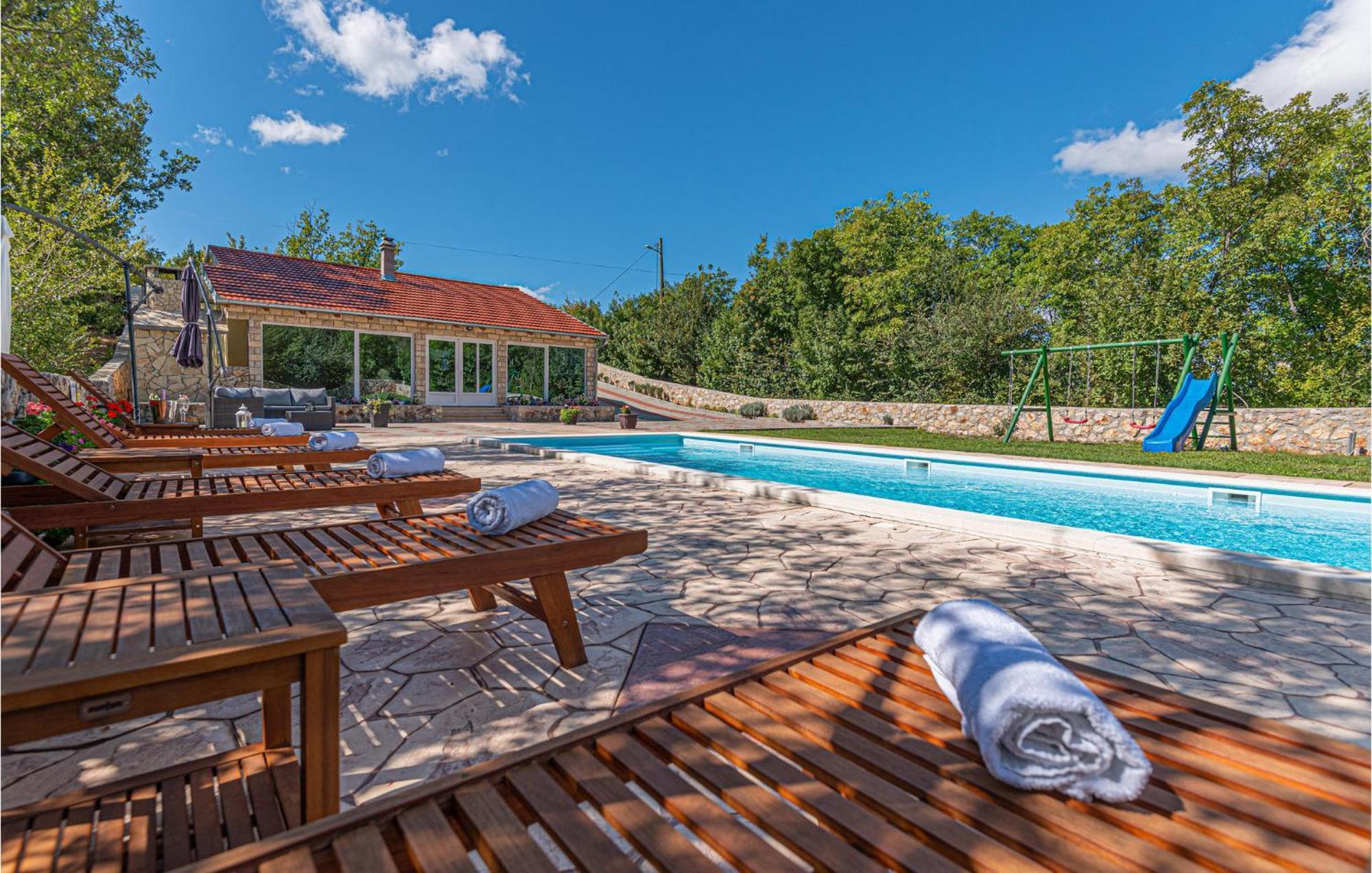 Gorgeous Home In Knin With Kitchen Kovacic Exteriér fotografie